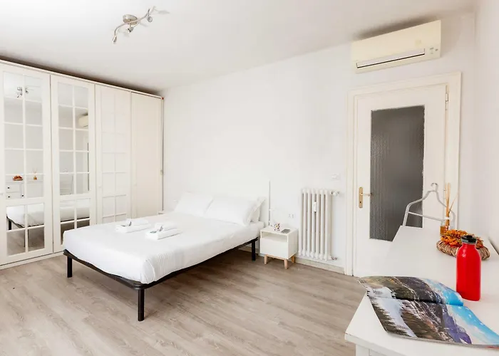Cosy Close To The Metro Station - Zeno 52 Rome
